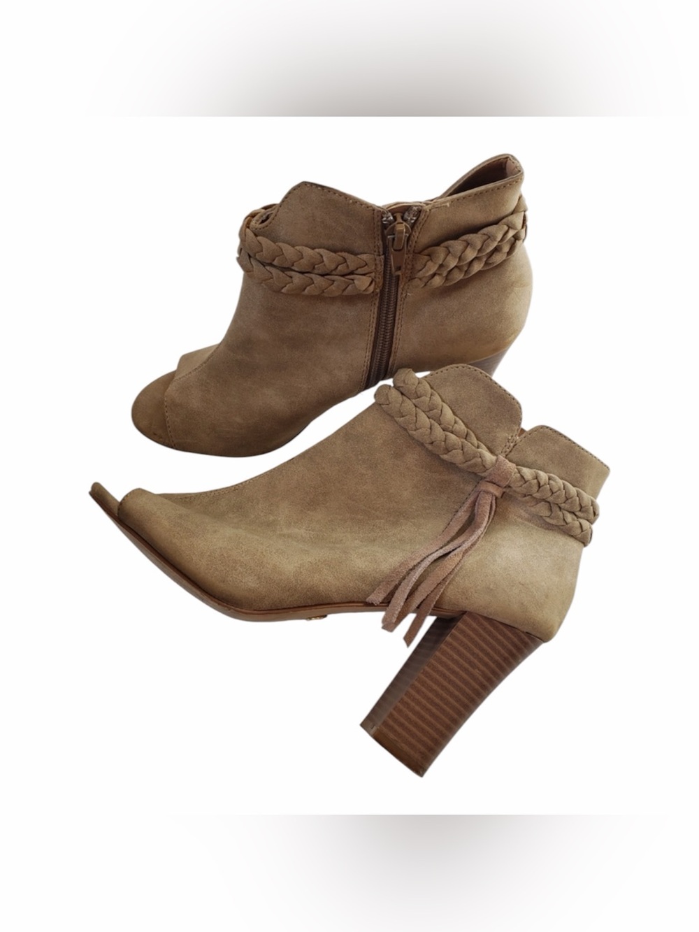 XOXO Bellamy Block Heel Tan Women's Size 8.5